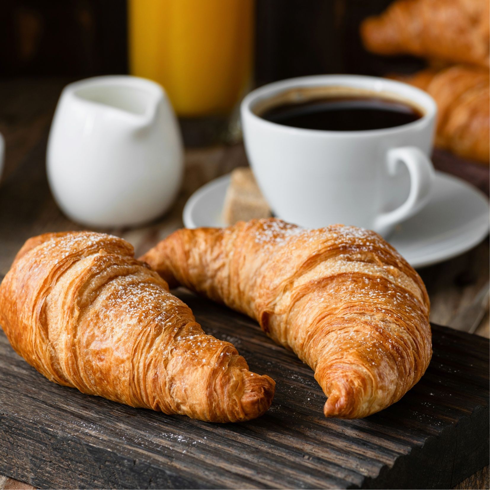 Coffe - croissant time in French